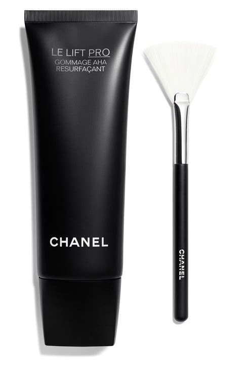 CHANEL LE LIFT PRO RETEXTURIZING AHA Facial .